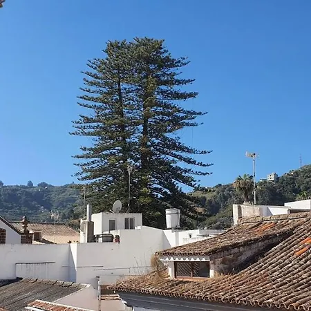 Casa Andrea Konukevi *